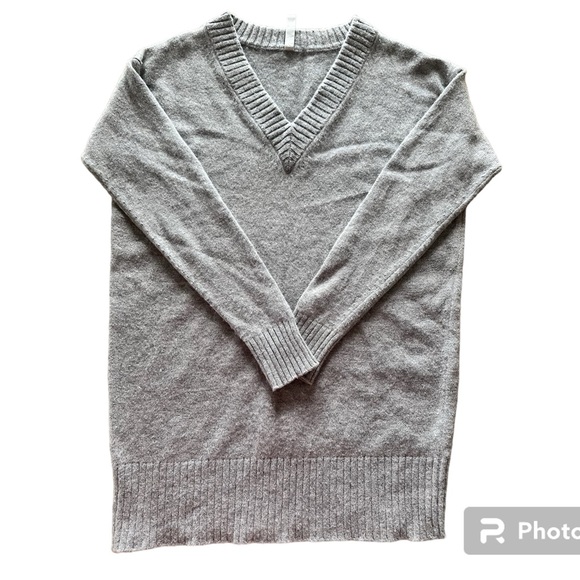 Athleta Pullover Wool & Cashmere V Neck Sweater Size S Gray - Picture 3 of 6